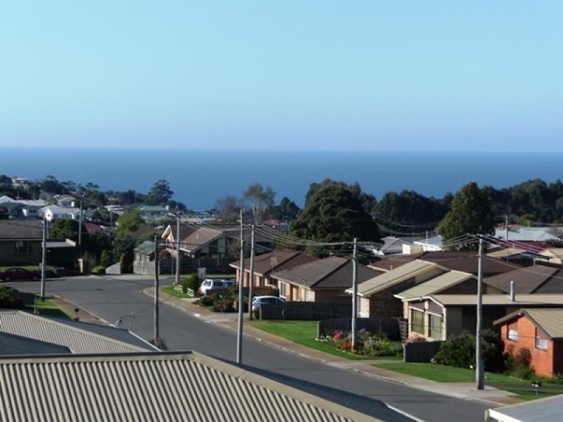 22 Thorne Street, Burnie TAS 7320