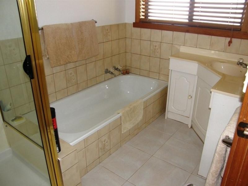 16 Hillfarm Drive, Burnie TAS 7320