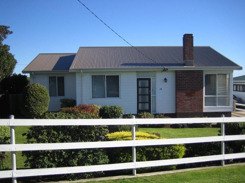 18 GRACIE CRESCENT, Burnie TAS 7320