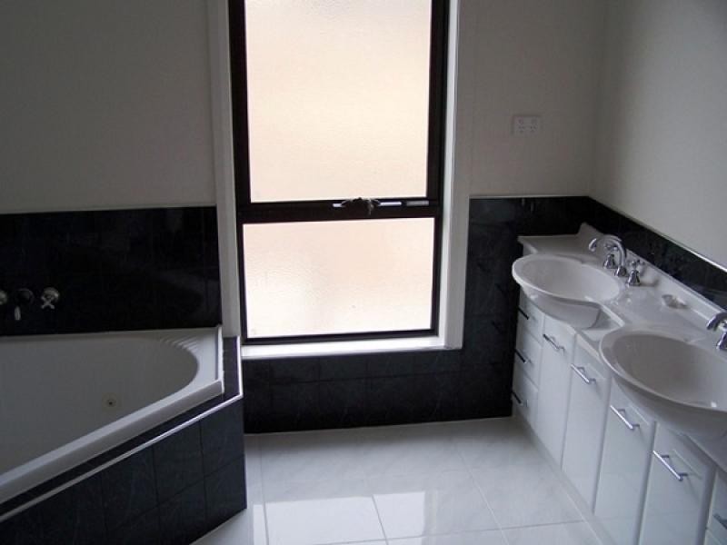 Unit 1, 10 Josie Crescent, Burnie TAS 7320