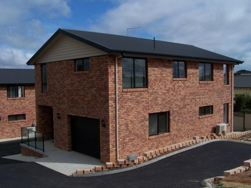 Unit 1, 10 Josie Crescent, Burnie TAS 7320