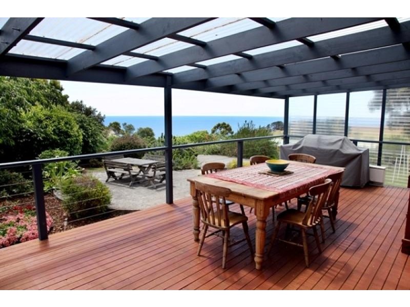 16 Sisters Beach Road, Boat Harbour TAS 7321