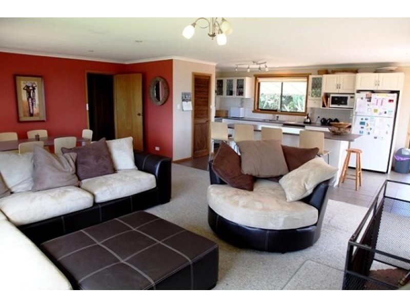16 Sisters Beach Road, Boat Harbour TAS 7321