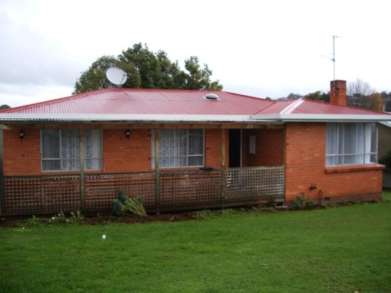11 Futuna Avenue, Burnie TAS 7320