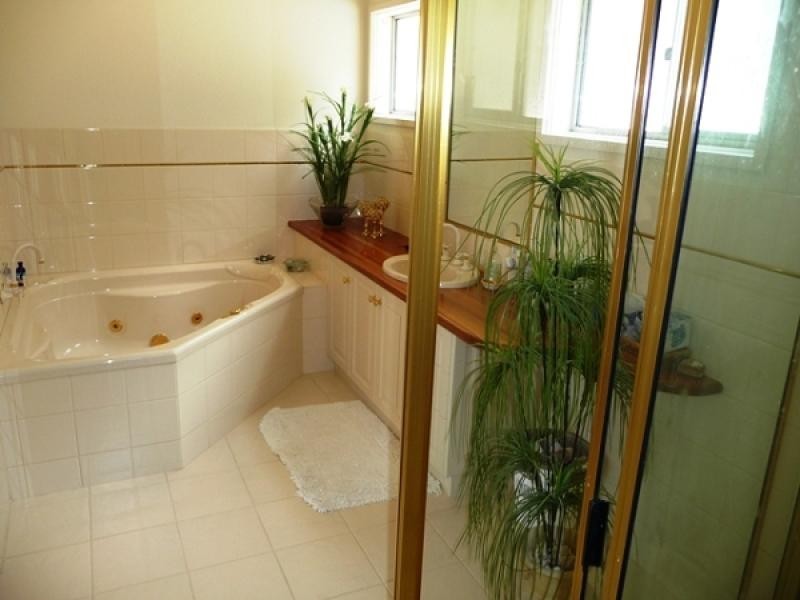 2 Bass Highway, Burnie TAS 7320