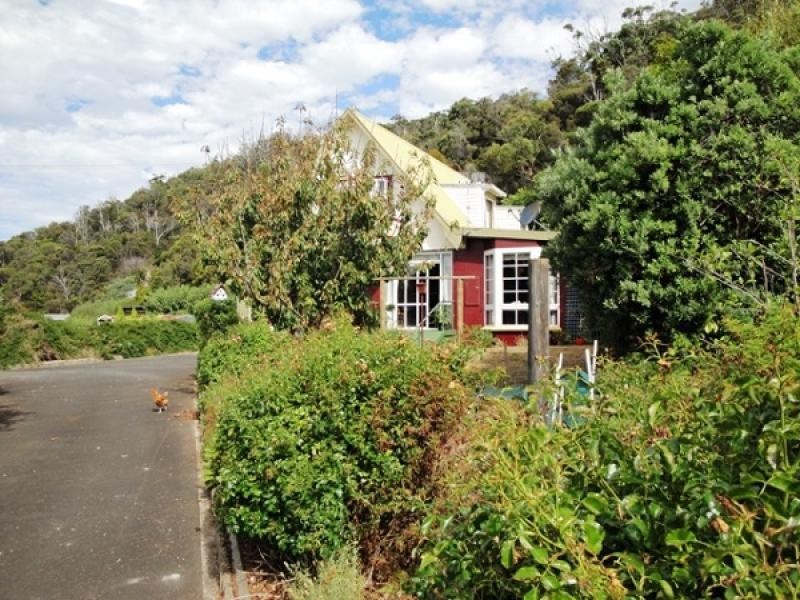 10 River Avenue East, Heybridge TAS 7316
