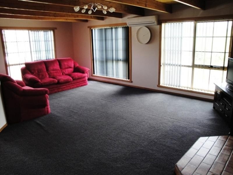 22 Damien Avenue, Burnie TAS 7320