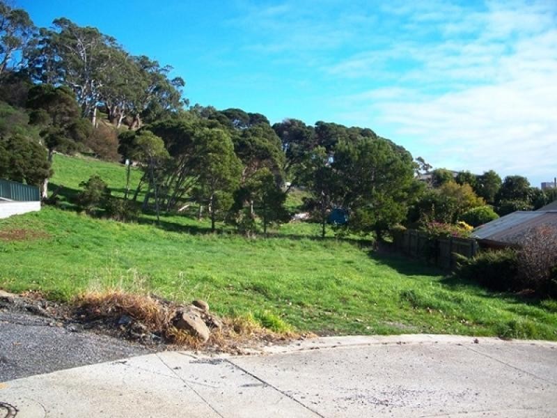 16 Toorak Court, Burnie TAS 7320