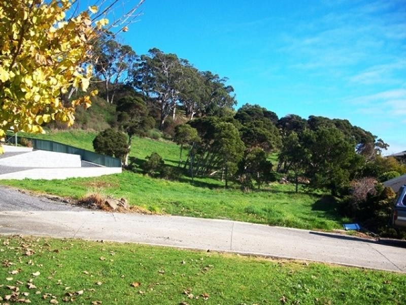 16 Toorak Court, Burnie TAS 7320
