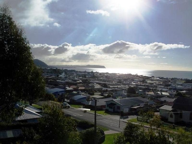 2 Old Cam Road, Somerset TAS 7322