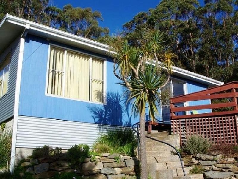 2 Old Cam Road, Somerset TAS 7322