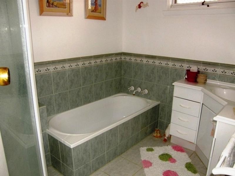 12 Nairana Avenue, Burnie TAS 7320