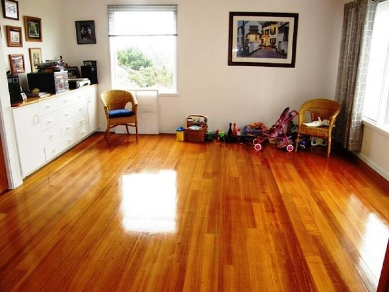 12 Nairana Avenue, Burnie TAS 7320