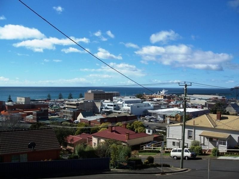 28 Hodgman Street, Burnie TAS 7320