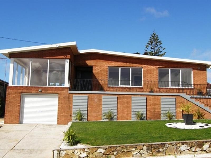3 Churchill Avenue, Burnie TAS 7320