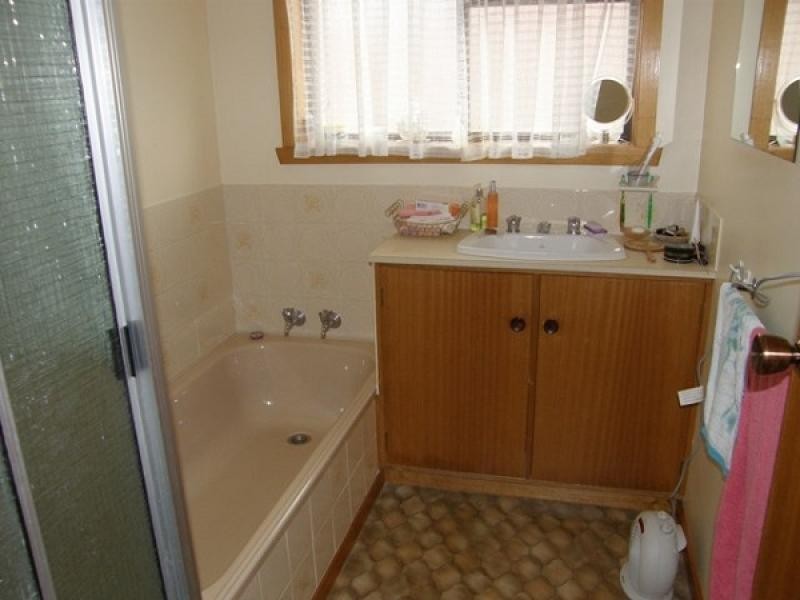 Unit 2 , 14 Turnbull Avenue, Burnie TAS 7320