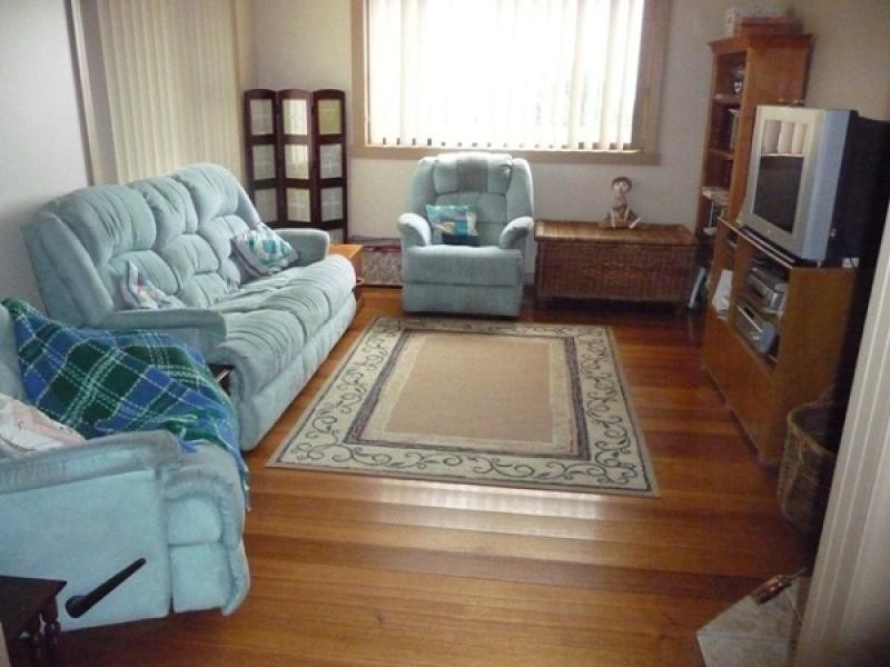 2 Ronald Crescent, Somerset TAS 7322