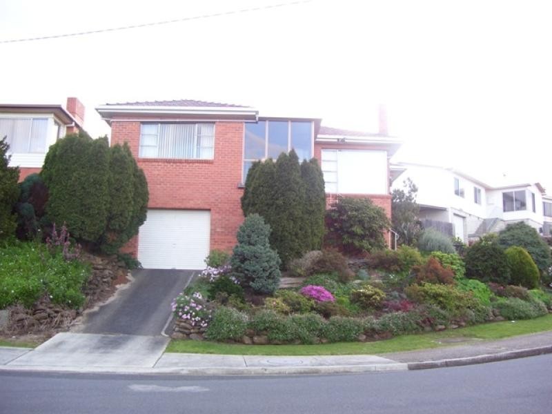 2 Robotham Place, Burnie TAS 7320