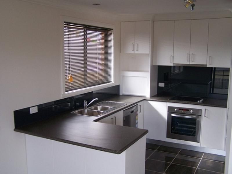 Unit 1 , 10 Josie Crescent, Burnie TAS 7320