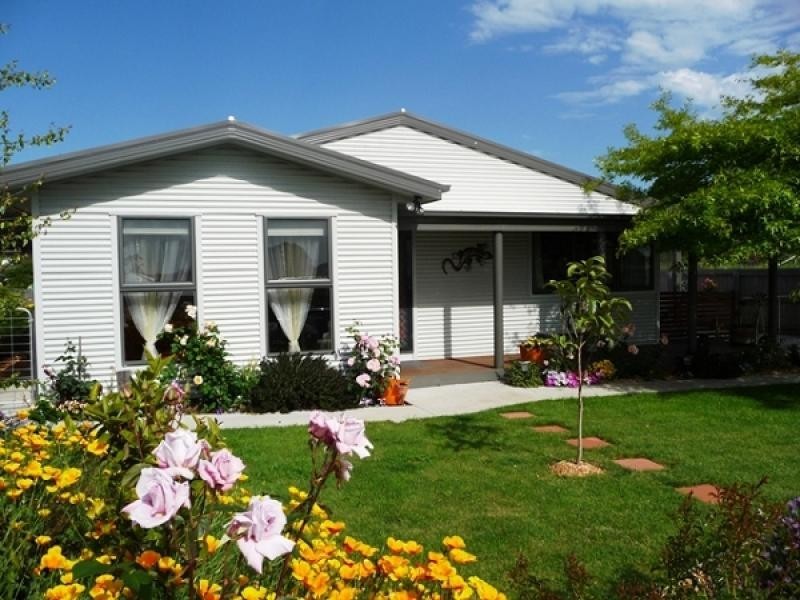 8 Berkshire Parade, Penguin TAS 7316