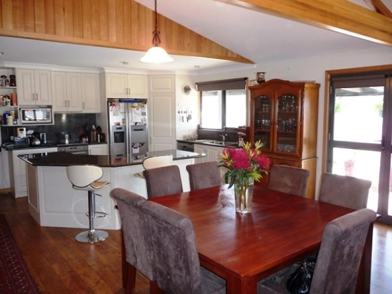 8 Berkshire Parade, Penguin TAS 7316