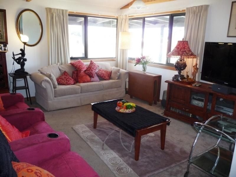 8 Berkshire Parade, Penguin TAS 7316