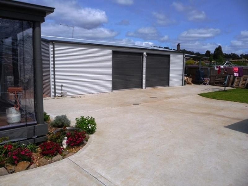 8 Berkshire Parade, Penguin TAS 7316