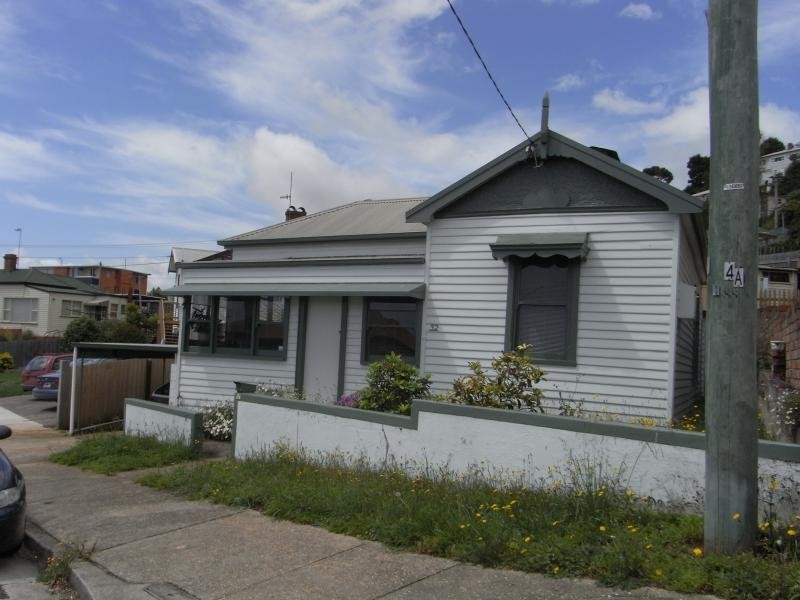 32 Hodgman Street, Burnie TAS 7320
