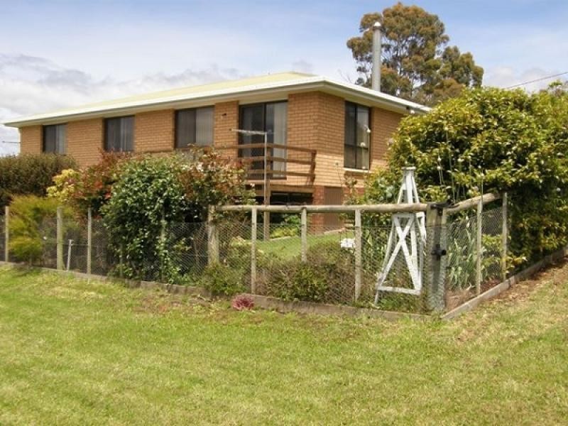 69 Linton Avenue, Heybridge TAS 7316