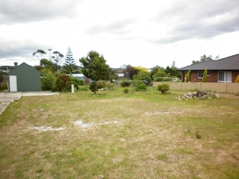 64 South Road, Penguin TAS 7316