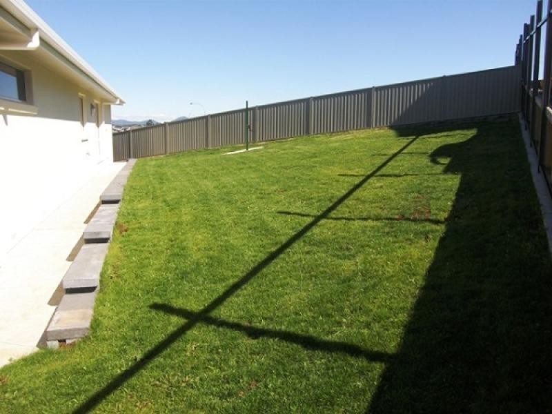 12 Lorrie Place, Burnie TAS 7320