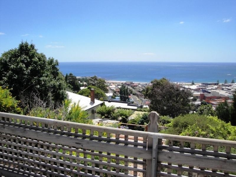 33 View Road, Burnie TAS 7320