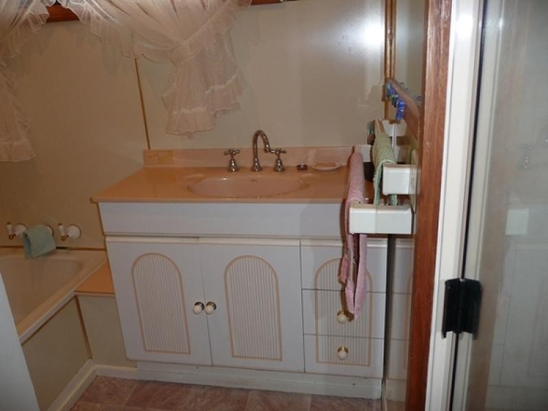 8 Reeve Street, Somerset TAS 7322