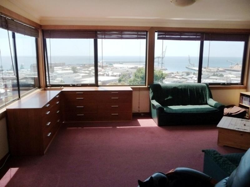 16 View Road, Burnie TAS 7320