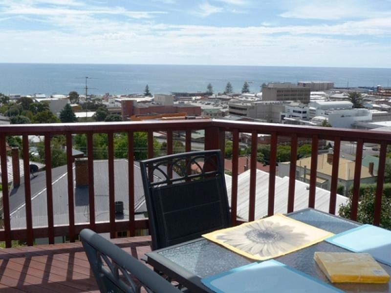 16 View Road, Burnie TAS 7320