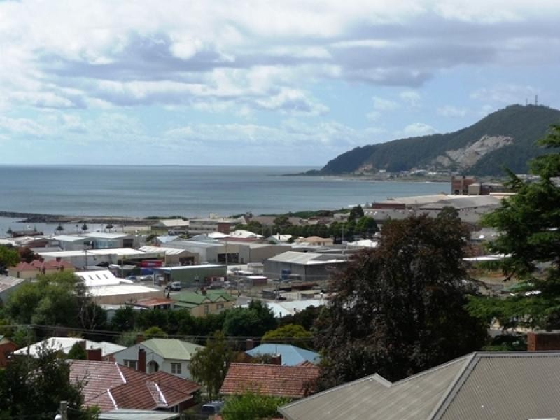 50 Wyatt Crescent, Burnie TAS 7320