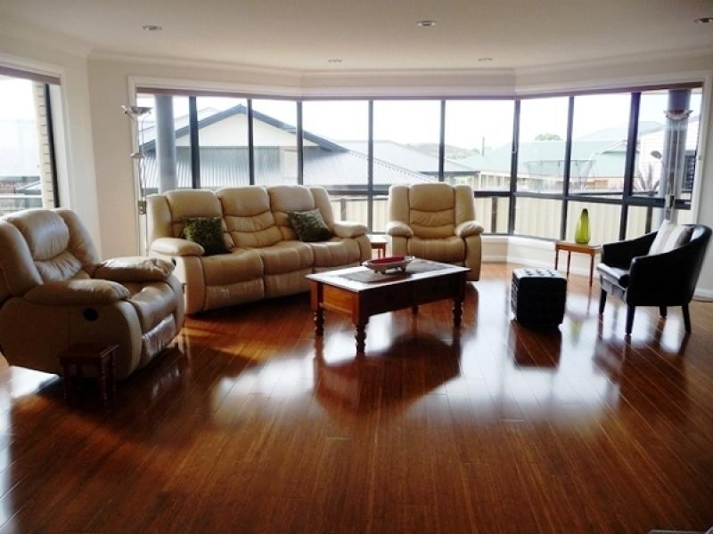 11 Josie Crescent, Burnie TAS 7320