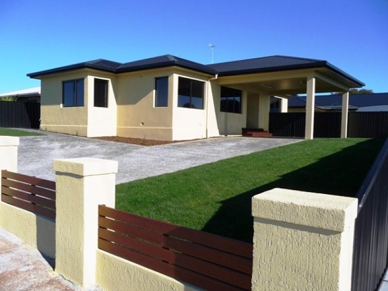18 Bird Street, Burnie TAS 7320