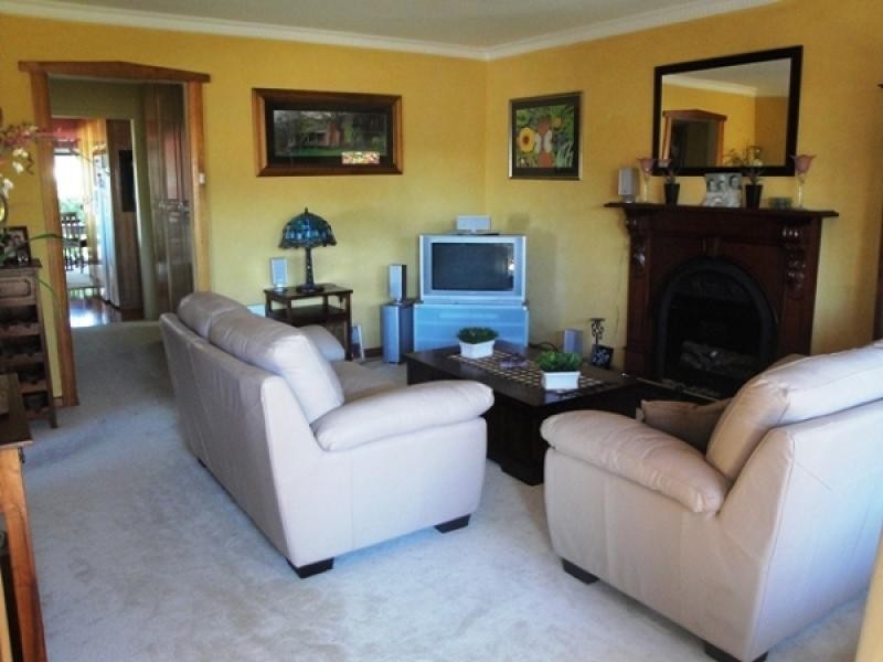 13 Malunna Crescent, Burnie TAS 7320