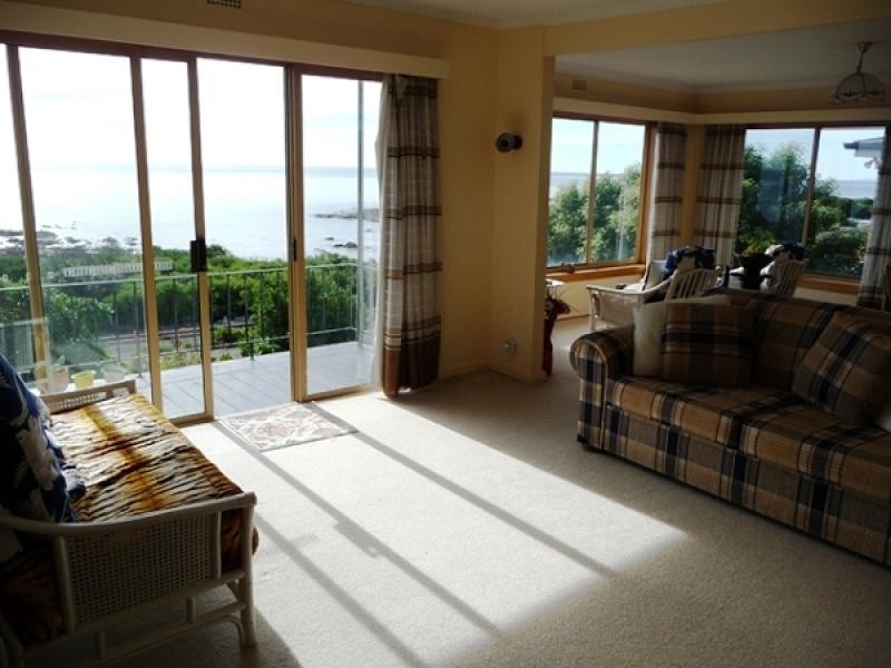 182 Main Road, Penguin TAS 7316