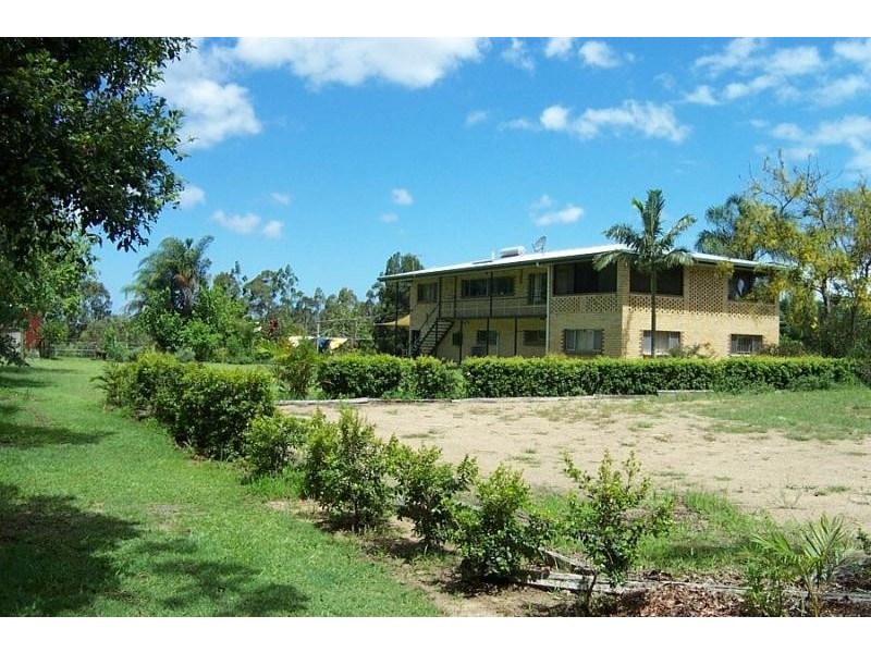 236 MANSFIELD RD, Elimbah QLD 4516