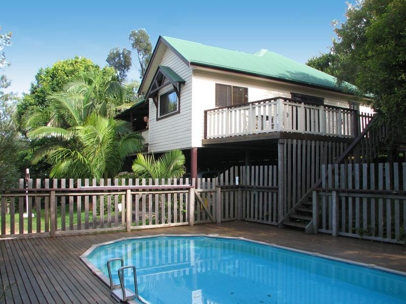 8 COACHWOOD COURT, Federal NSW 2480