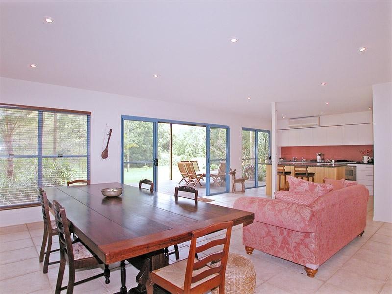 2 Elkhorn Place, Bangalow NSW 2479