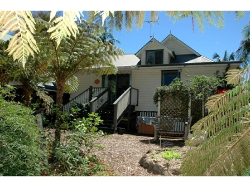 20 Rosewood Avenue, Bangalow NSW 2479