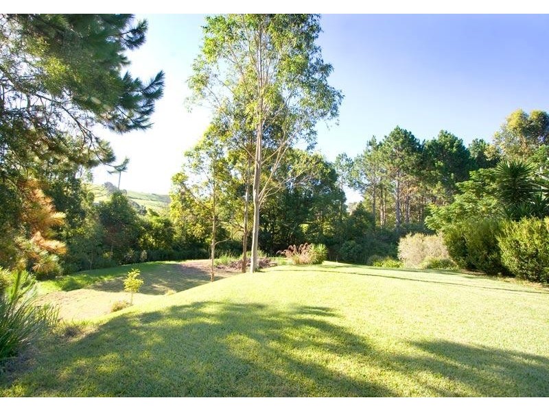 16 Palm-Lily Crescent, Bangalow NSW 2479