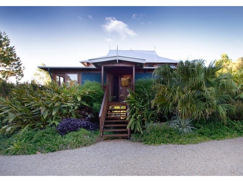 16 Palm-Lily Crescent, Bangalow NSW 2479