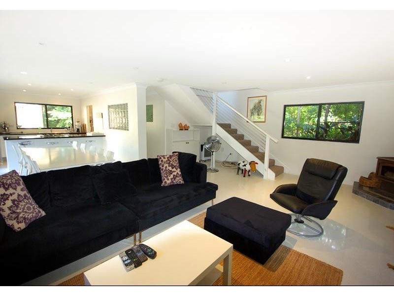 73 Parkway Drive, Ewingsdale NSW 2481