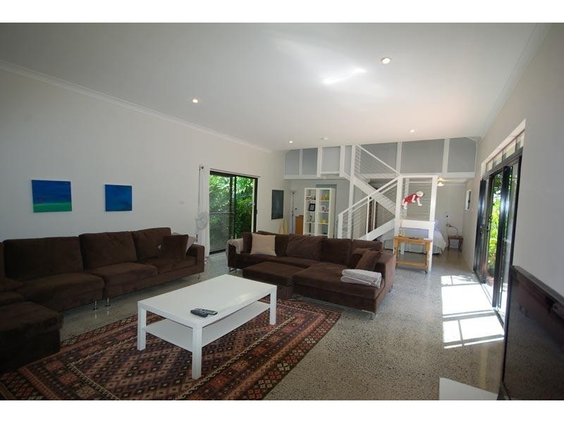 73 Parkway Drive, Ewingsdale NSW 2481