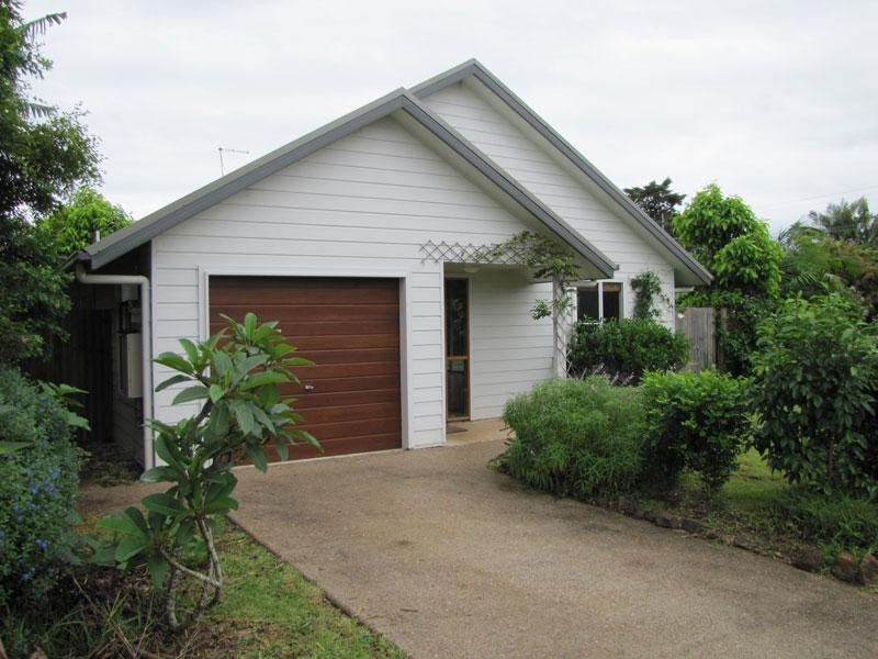 2 Blackwood Crescent, Bangalow NSW 2479