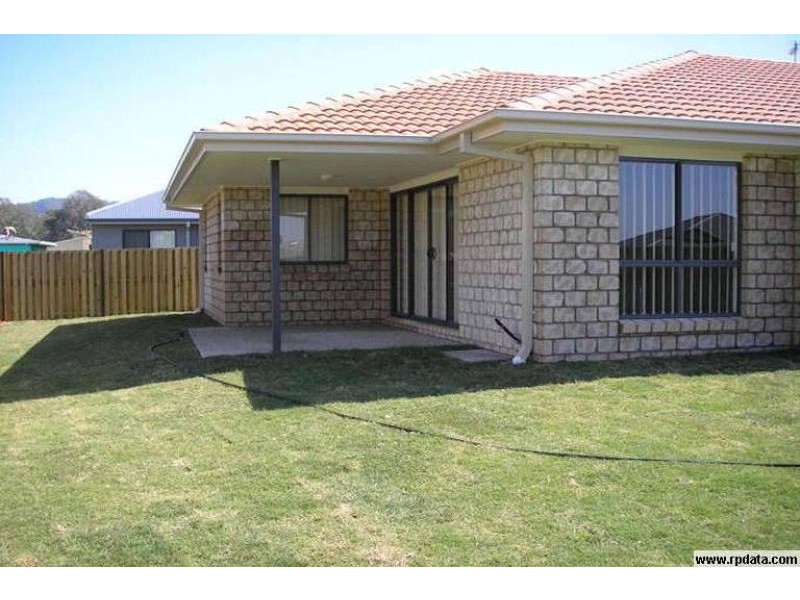 4 SCHNEID STREET, Mudgeeraba QLD 4213